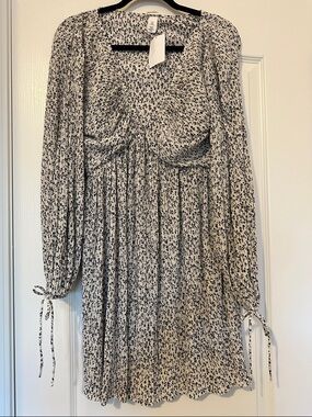 slim fit dress slacks H&M Women Black Polka Dot XS Fit & Flare Long Sleeve Dress  Preworn